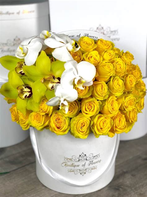 50 Yellow Rose With Orchid Round Box Flower Delivery Downey