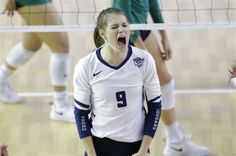 Byu Womens Volleyball Wins Th Straight In Sweep At San Francisco
