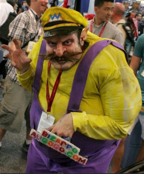This Wario Cosplay Atbge In 2020 Comic Con Costumes Cosplay Epic