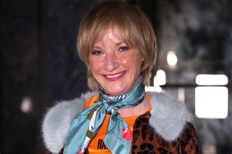 Ab Fab Actor Jane Horrocks 59 Speaks Out After Being Rushed To Hospital Following Black Ice