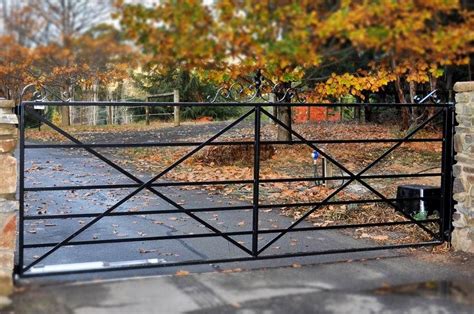To view the damaged cast and wrought iron gates. A range of heritage style farm gates with horizontal bars ...