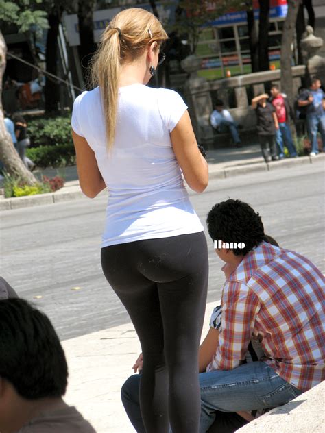 Perfect Ass In Lycra Divine Butts Candid Milfs In Public