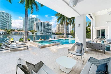 Home Of The Day Luxury Defined In Coveted Golden Beach Florida
