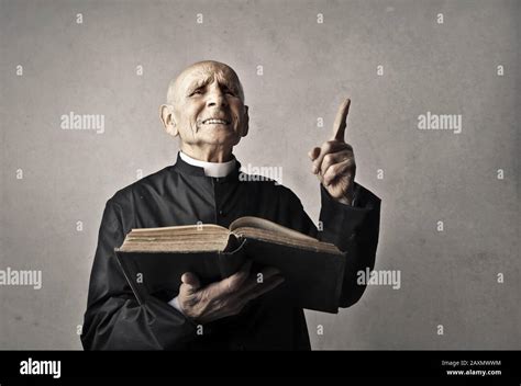Priest Sermon Preaching Hi Res Stock Photography And Images Alamy