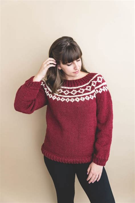My First Holiday Knit Sweater! - Sewrella