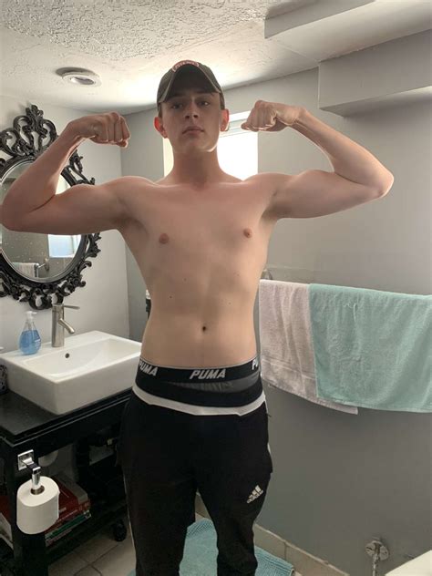 16, 6ft, 150 pounds any tips on how to get bigger are appreciated : r/fit