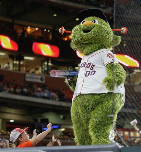 Awkward Astros Mascot Orbit Embarrassed By Old Tweet To Kate Upton