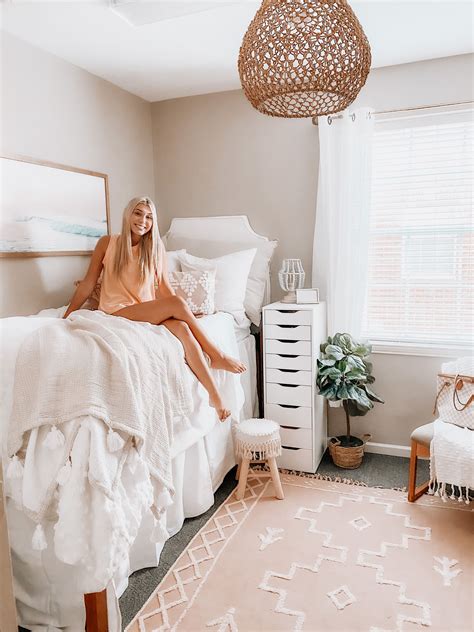 Create A Boho Chic Dorm Room — Jenny Reimold Chic Dorm Room Dream Dorm Room Dorm Room Styles