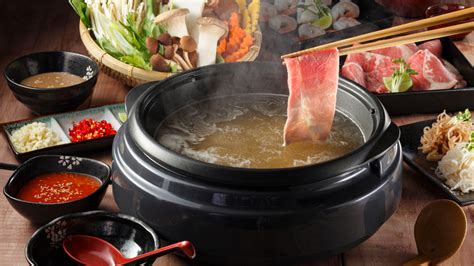 The Difference Between Sukiyaki And Shabu Shabu Hot Pots