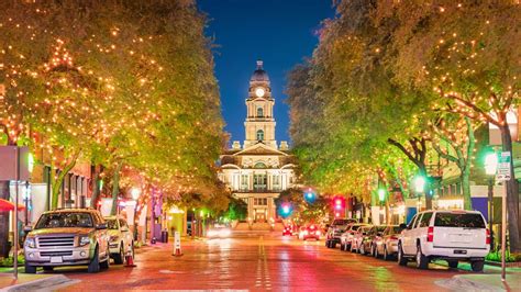 25 Christmas Towns In Texas For A Hallmark Like Winter Holiday