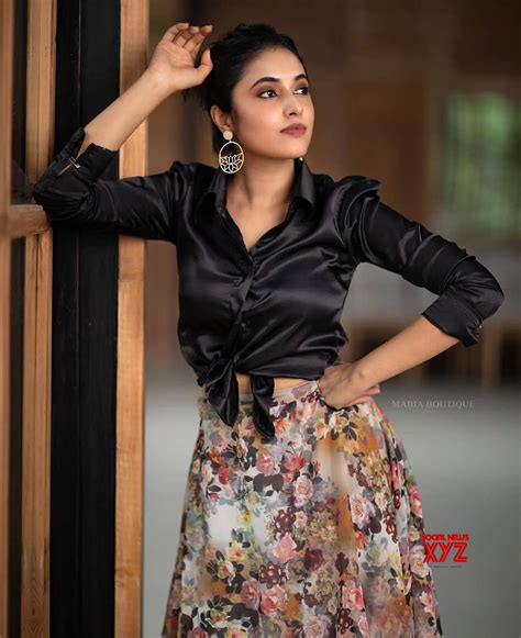 Actress Priyanka Arul Mohan Latest Stills Social News Xyz
