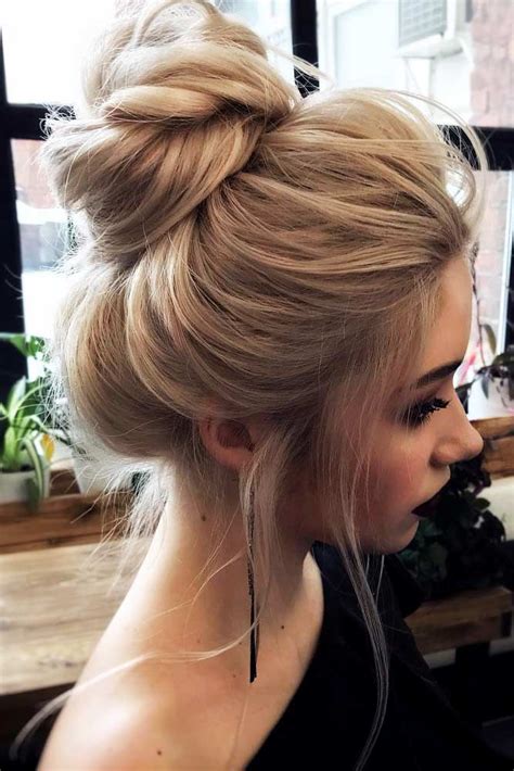 33 Chignon Hairstyles To Emphasize Your Femininity Long Hair Styles Easy Updos For Long Hair