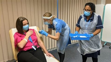 The company's vaccine was initially developed by oxford scientists, who started with a disabled cold virus that commonly infects chimpanzees. NHS worker becomes first person to take part in Covid vaccine trial | Granada | ITV News