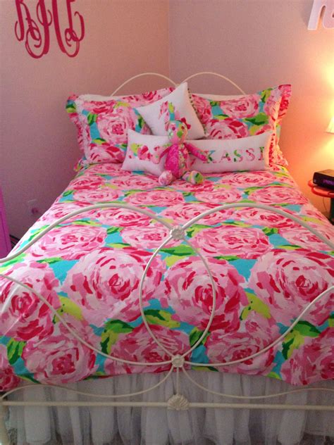 my lilly pulitzer bed need this bedskirt girl room lilly pulitzer bedding home interior