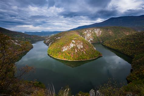 14 reason Bosnia – Rivers & Leaves – This side of the Lens