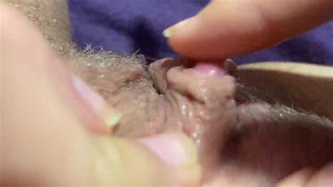Huge Clitoris Rubbing And Jerking Orgasm In Extreme Close Up