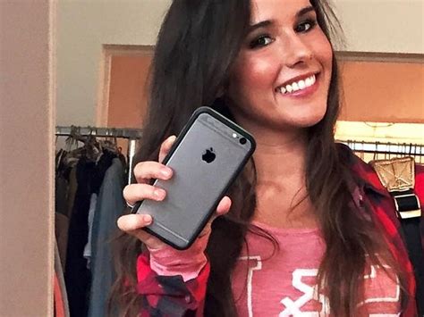 Eine instagram story aus dem februar heizt jetzt allerdings die gerüchte an, lies die sängerin etwas schon im frühjahr die babybombe platzen sarah engels wird wieder mama. Fans munkeln: Ist Sarah Lombardi schon wieder schwanger ...