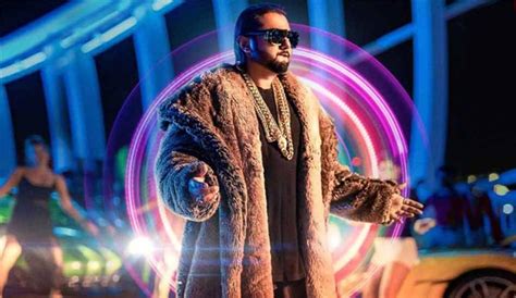 Yo Yo Honey Singhs New Party Song Loca Out Heard It Yet India Tv