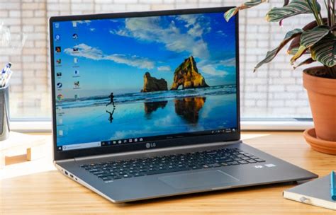 Best Laptops For Senior Citizens Reviews And Guide