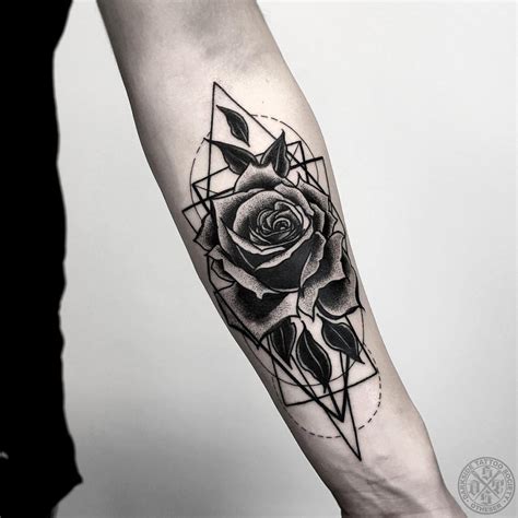 141 most insanely kick ass blackwork tattoos from 2016 page 3 of 15 tattoomagz