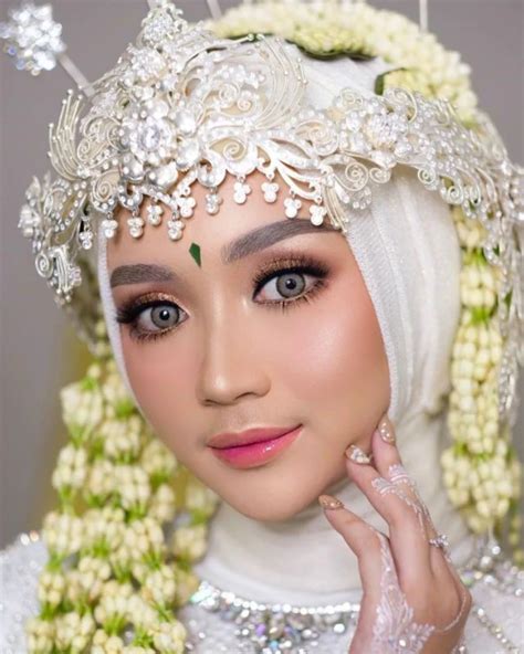 Make Up Pengantin Adat Sunda Modern Saubhaya Makeup