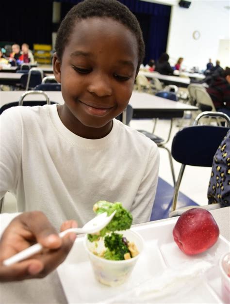 Poe Center And Johnston County Public Schools Host “eat A Rainbow Week