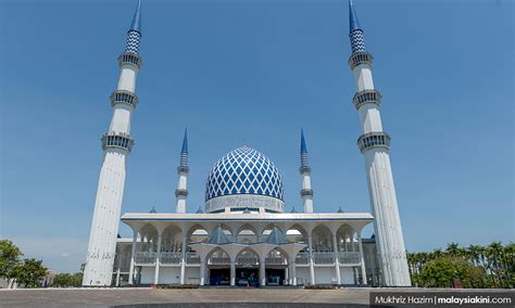 Berikut merupakan senarai mukim di selangor mengikut daerah. Semua masjid, surau di Selangor dibuka mulai Jumaat ini