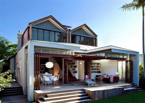 Atap mempunyai fungsi penting dalam mendesain sebuah rumah. Mari Baca Membaca: Desain Eksterior Untuk Maket Rumah Sederhana