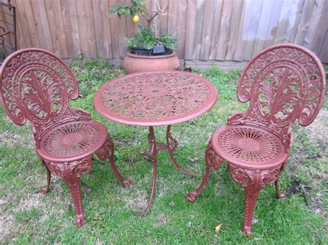 Vintage Cast Iron Patio Outdoor Bistro Set Table And Two Chairs