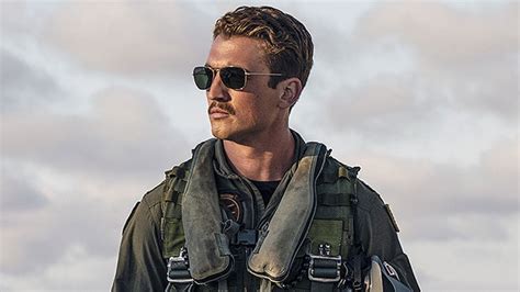 Miles Teller Jokes He Grew A Mustache For Top Gun While Tom Cruise