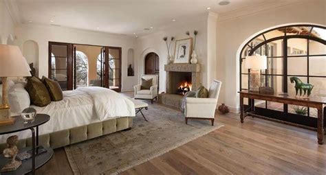 Free reviews and pictures of all hard wood floor types including laminate, o. 138+ Luxury Master Bedroom Designs & Ideas (Photos) - Home ...