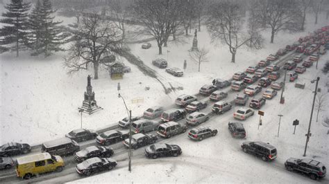 ontario drivers caused hundreds of collisions during the snowstorm last night narcity