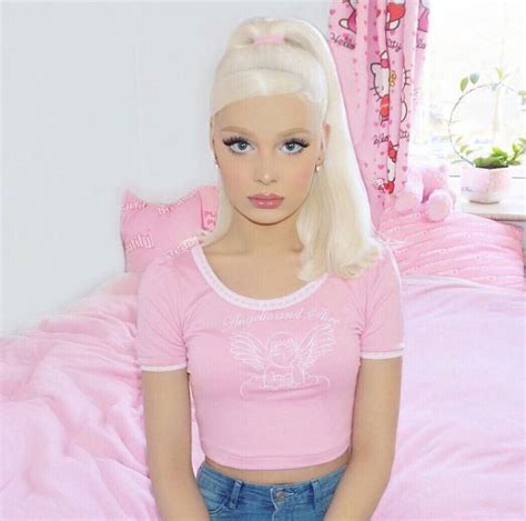 Pin By Nev 💕 On Lookz In 2022 Barbie Girl Girl Women