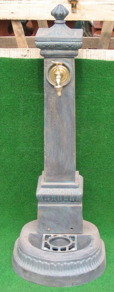 +41 26 652 13 04. Standbrunnen mit Wasserhahn-100cm auf Garten Passion.