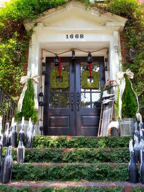 49 best christmas decoration ideas of 2020. Christmas Decorating Ideas For Porch - Festival Around the ...