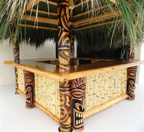 This Makes A Great Outdoor Design For A Large Tiki Bar The Bamboo