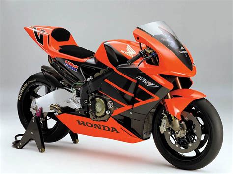 Games And Sports Of New World Honda Heavy Bikes Wallpapers