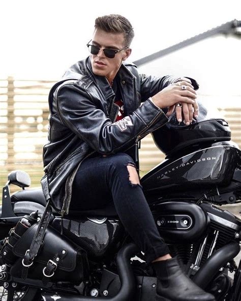Pin By Elena On Casual Men Biker Photoshoot Motorcycle Style