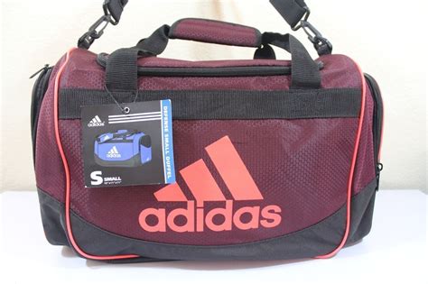 Adidas Defense Small Duffel Gym Bag Luggage 19 X 11 X 11 Taschen
