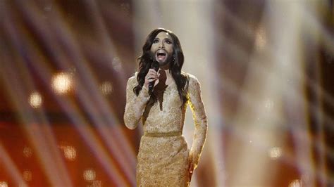 Ihr hautenges kleid hängt inzwischen in. Eurovision Song Contest 2014: Conchita Wurst gewinnt ...