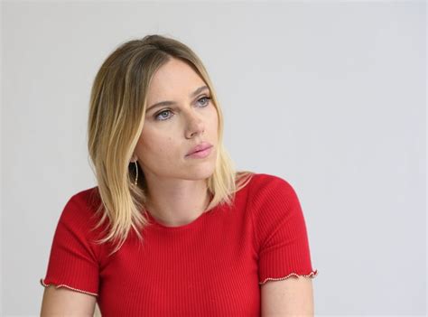 Scarlett Johansson In A Red T Shirt International Celebrities Page 13