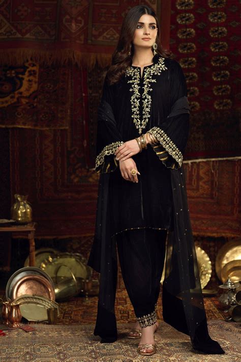 Pret Khani Velvet Suit Ready To Wear Summer Collection 2020 Zaaviay Velvet Pakistani Dress