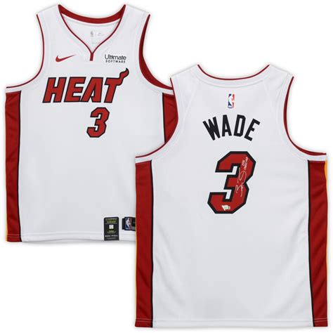 Dwyane Wade Miami Heat Autographed White Nike Swingman Jersey With 06