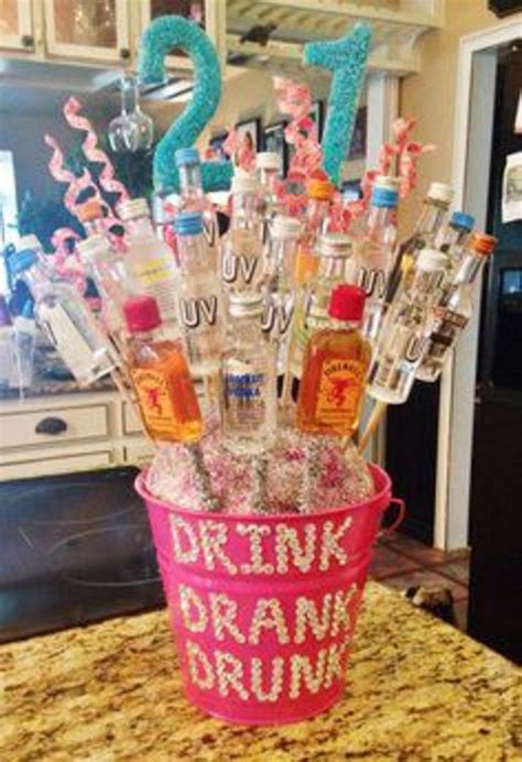 11 Things To Make Your Bestie For Her 21st Birthday Diy Christmas