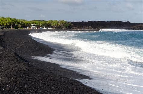 Black Sand Beaches In Hawaii Everything You Need To Know