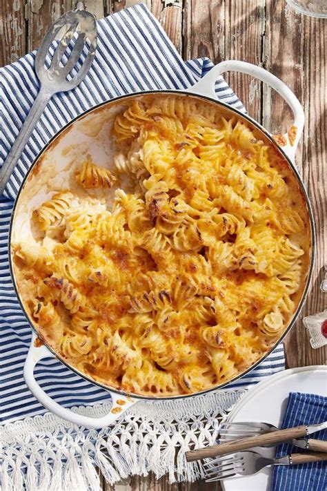 Best entree to have with maccaroni and cheese. Have a True Southern Thanksgiving With These Hearty ...