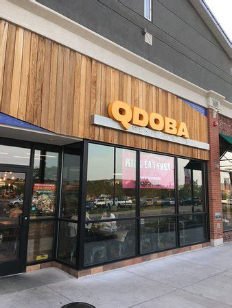 Served with ground beef, grilled bell peppers, diced onions and mozzarella cheese all piled on roasted red potatoes. QDOBA MEXICAN GRILL, Colorado Springs - 1605 Briargate ...
