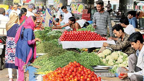 Mumbai: Vegetables may get costlier as APMC traders stage agitation