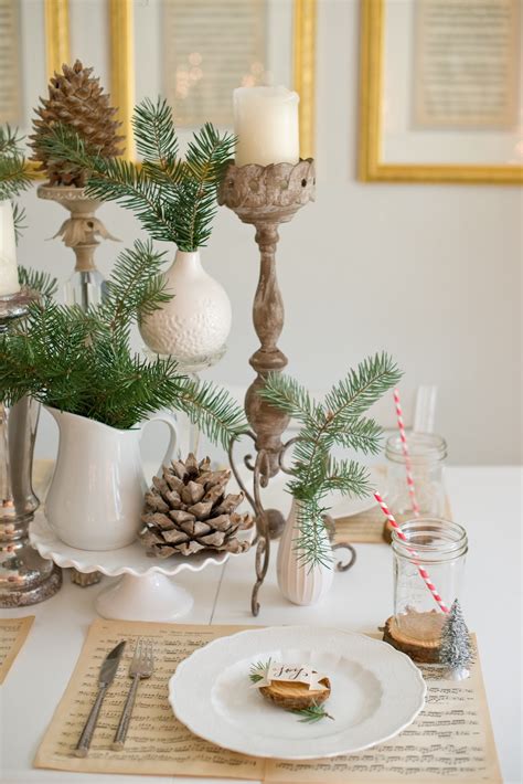 Domestic Fashionista Natural Christmas Tablescape