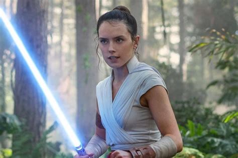Star Wars Daisy Ridley comparte su opinión sobre su regreso como Rey